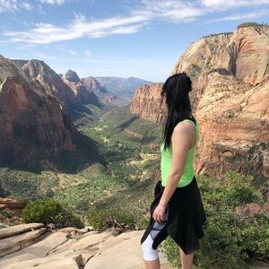 Meet your Posher, Taylor